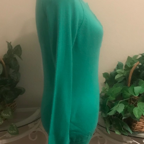 GAP Kelly Green Sweater - Picture 3 of 8